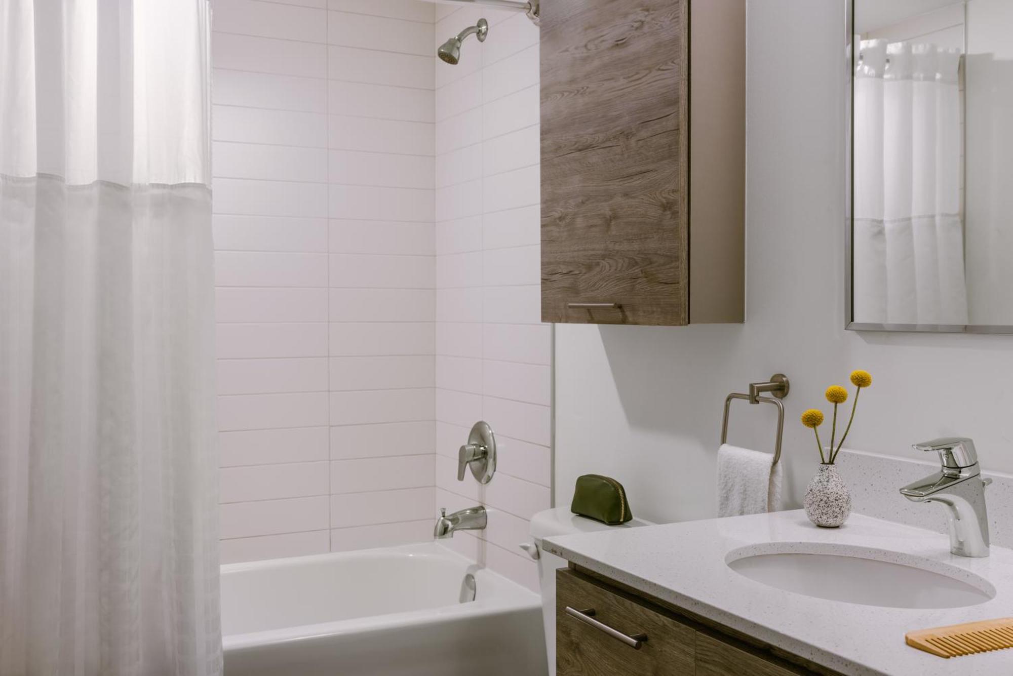 Hotel Sonder By Marriott Bonvoy The Liberty Apartments Liberty Village 4*