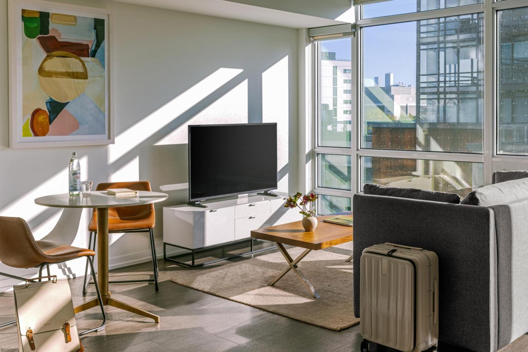 Hotel Sonder By Marriott Bonvoy The Liberty Apartments Liberty Village Toronto
