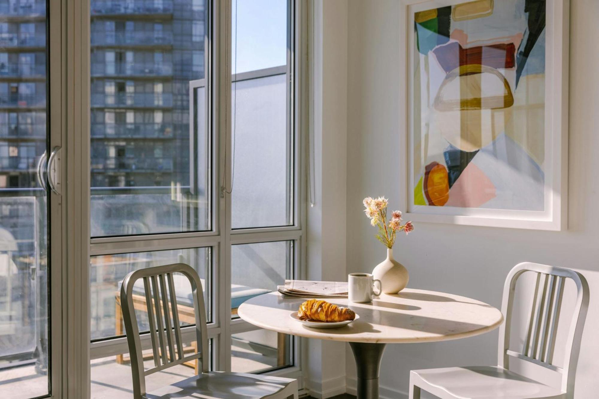 Hotel Sonder By Marriott Bonvoy The Liberty Apartments Liberty Village 4*
