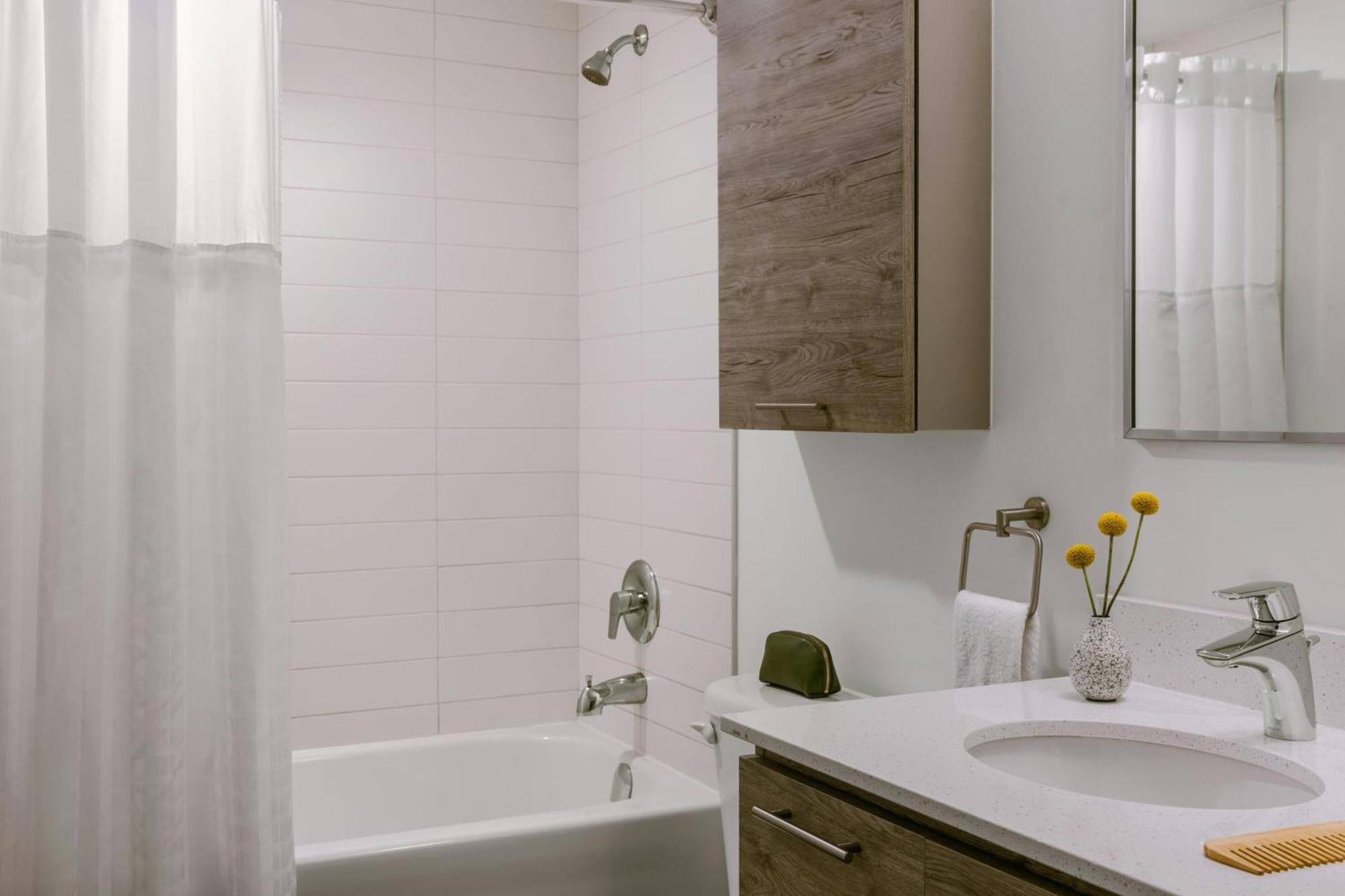 Hotel Sonder By Marriott Bonvoy The Liberty Apartments Liberty Village
