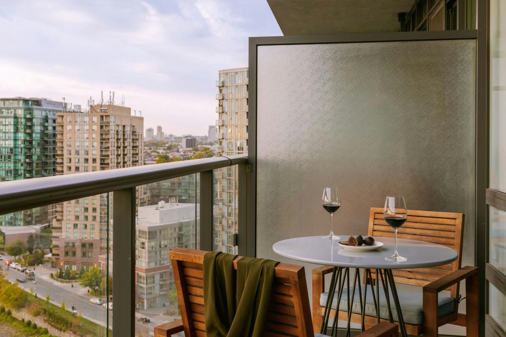 Hotel Sonder By Marriott Bonvoy The Liberty Apartments Liberty Village 4*